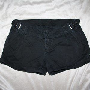 Cest Toi Black shorts